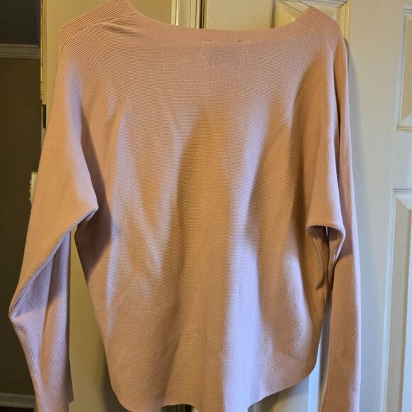 Pale peach Liv Milano L sweater with leather butterflies with pearl accents - Picture 2 of 3